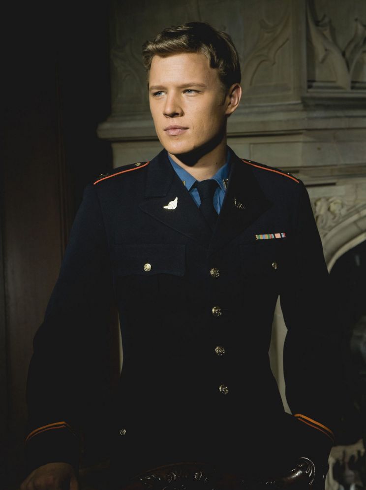 Christopher Egan