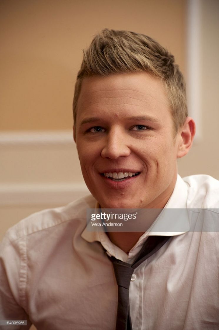 Christopher Egan