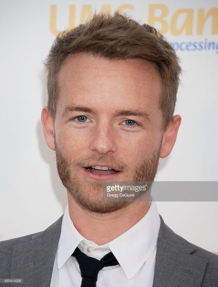 Christopher Masterson