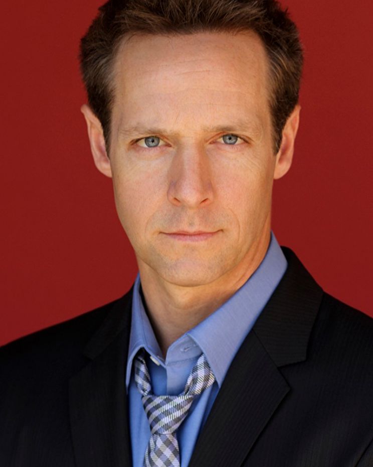 Christopher Rob Bowen