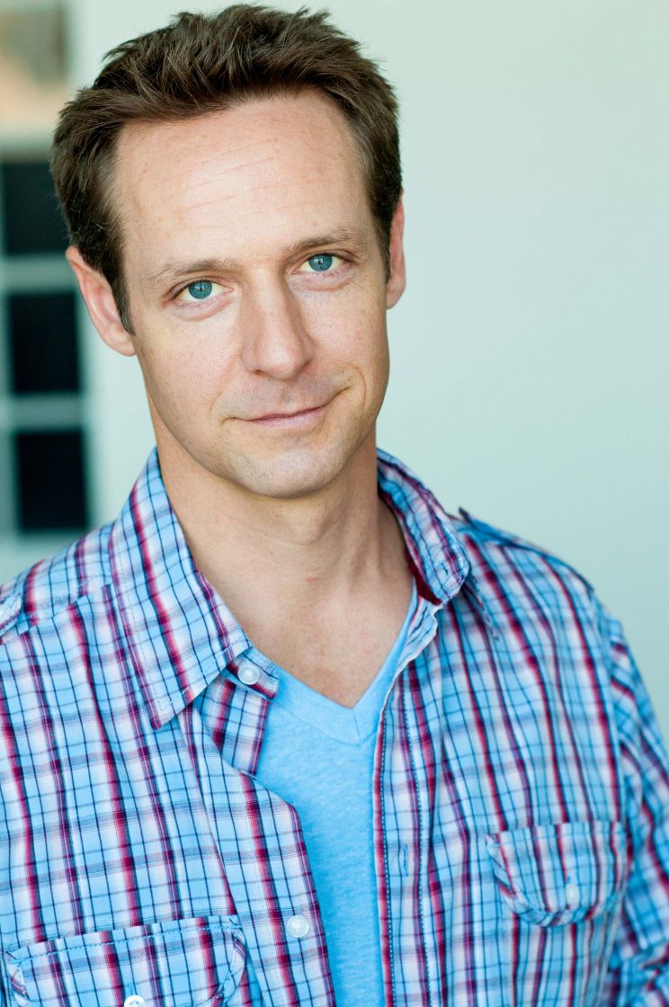 Christopher Rob Bowen