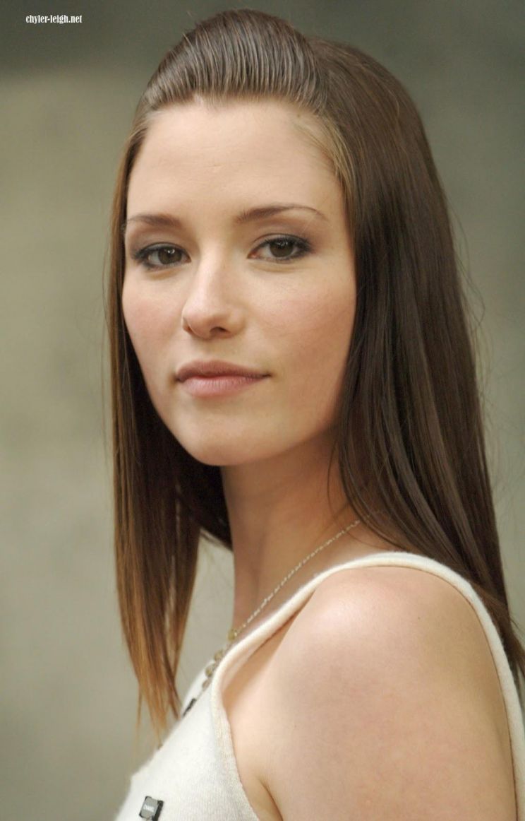 Chyler Leigh