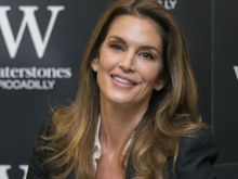 Cindy Crawford #425714 picture (Landscape Medium)