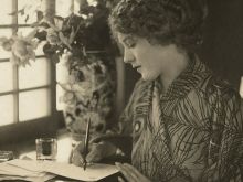 Claire Dodd