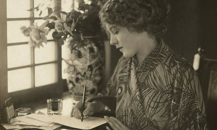 Claire Dodd