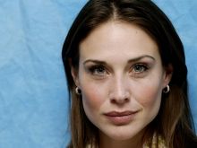 Claire Forlani