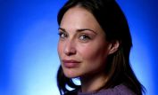 Claire Forlani