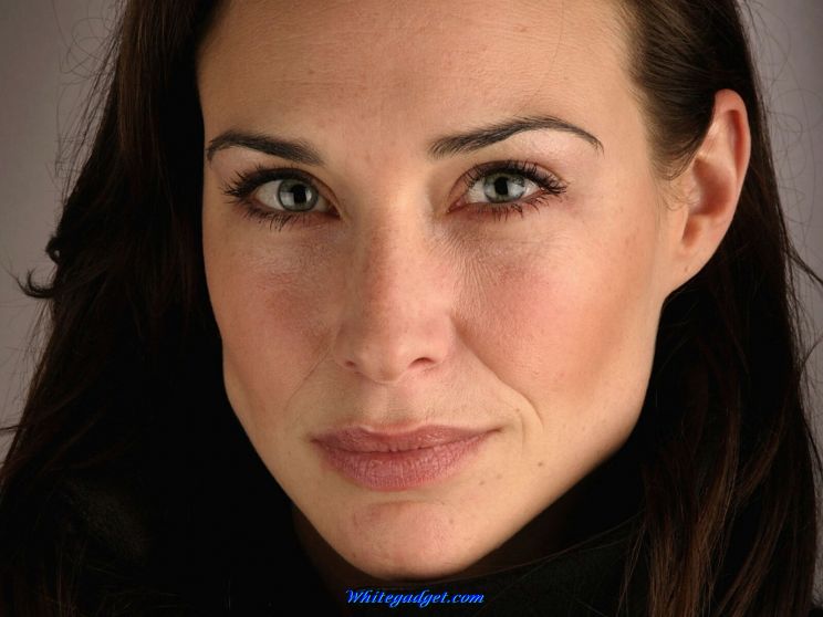 Claire Forlani