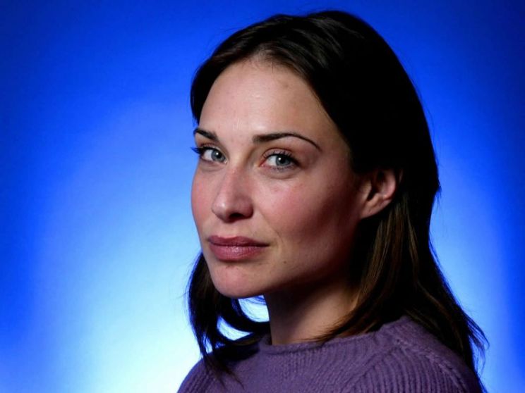 Claire Forlani