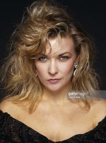 Claire King