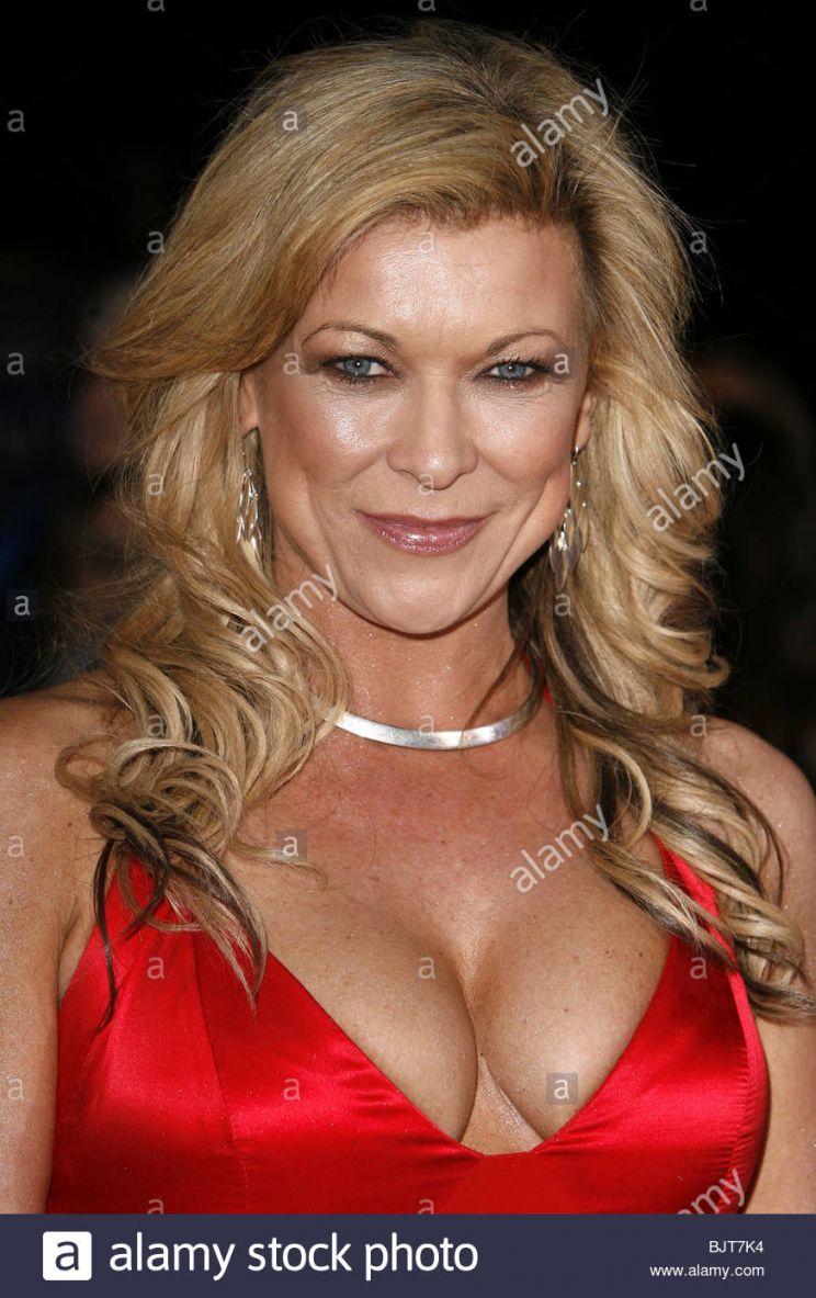 Claire King