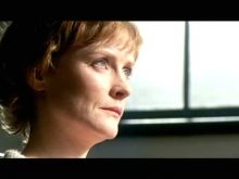 Claire Skinner photo