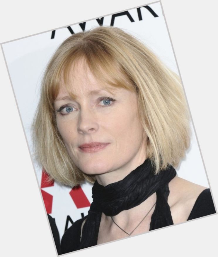 Claire Skinner