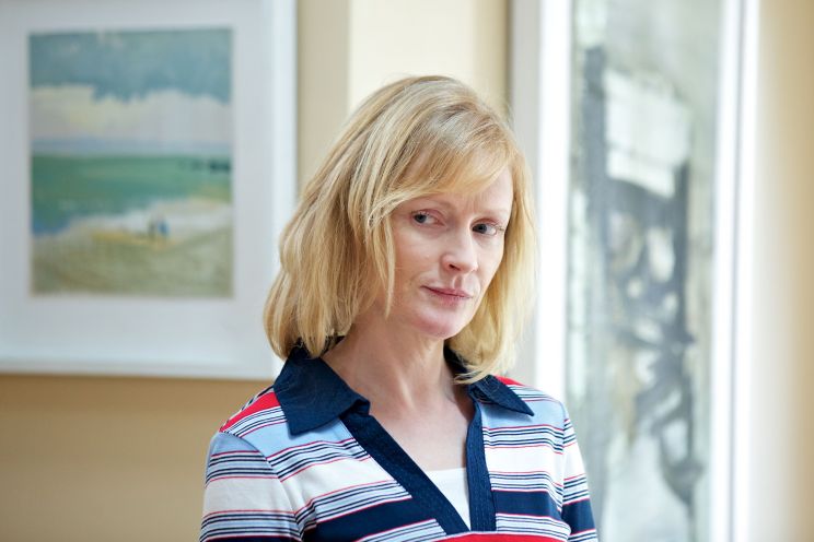 Claire Skinner