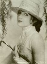 Claire Windsor