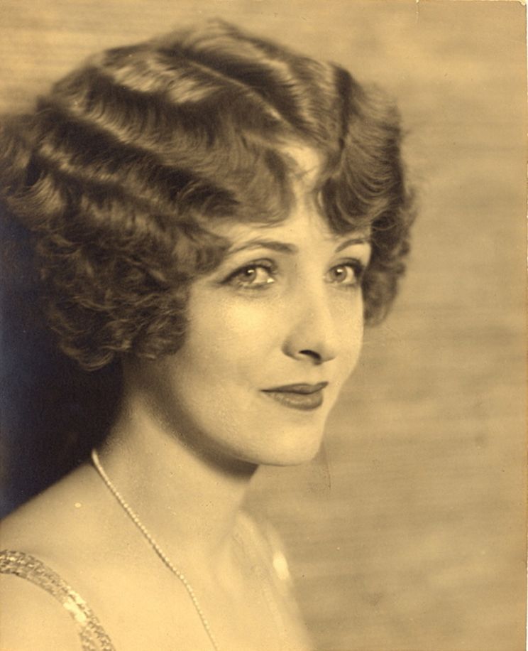 Claire Windsor