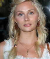 Clare Bowen