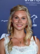 Clare Bowen