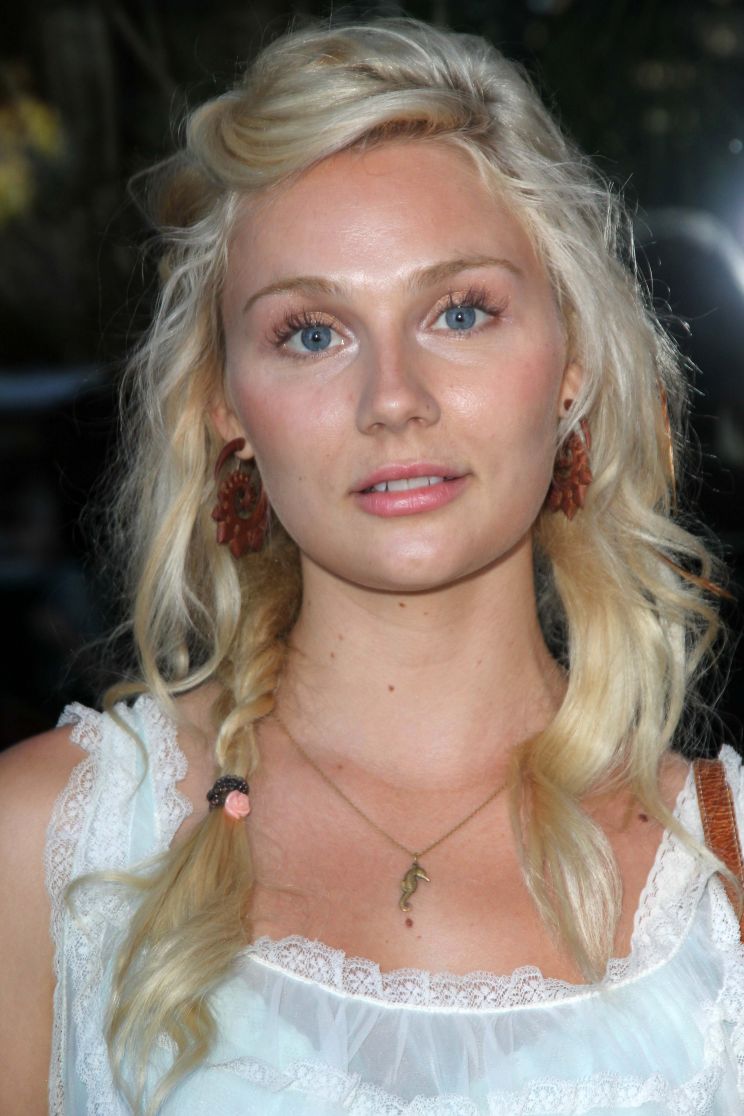 Clare Bowen