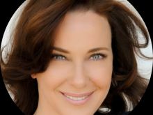 Clarissa Burt photo