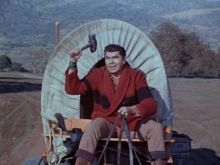 Claude Akins