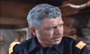 Claude Akins