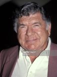 Claude Akins