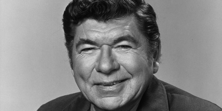 Claude Akins