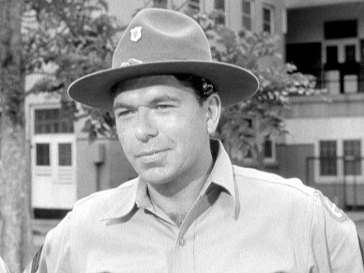 Claude Akins