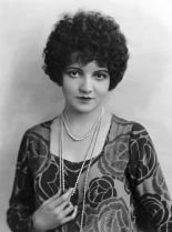 Claudette Colbert photo