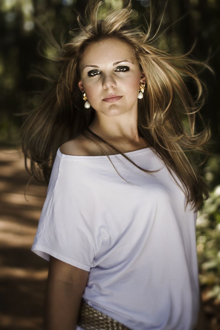 Pictures of Claudia Besso