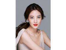 Claudia Kim