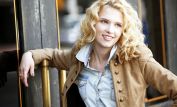 Claudia Lee