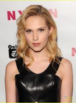 Claudia Lee