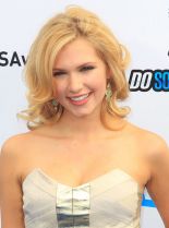 Claudia Lee
