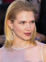 Claudia Lee