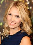 Claudia Lee