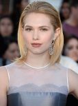 Claudia Lee