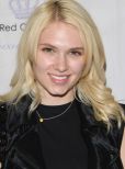 Claudia Lee