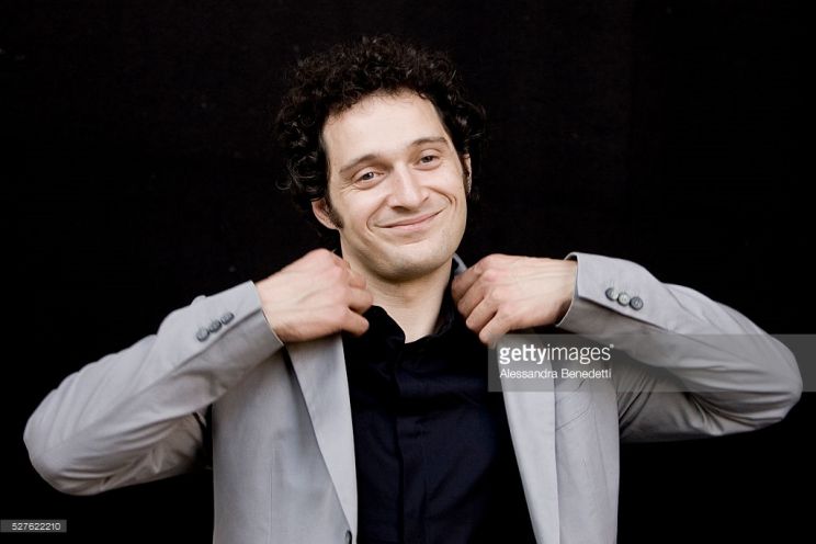 Claudio Santamaria