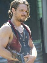 Clayne Crawford