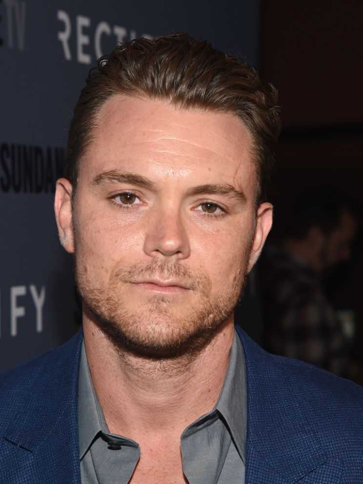 Clayne Crawford