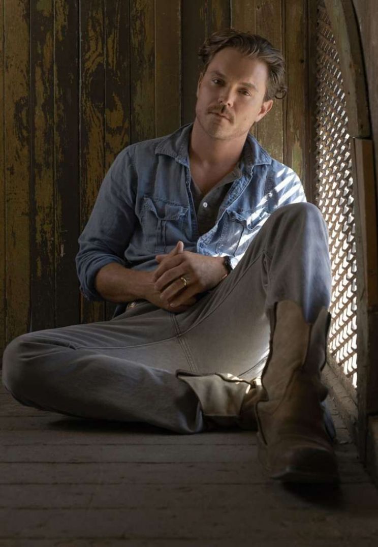 Clayne Crawford