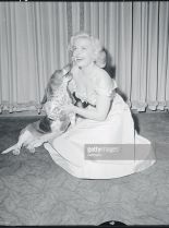 Cleo Moore photo