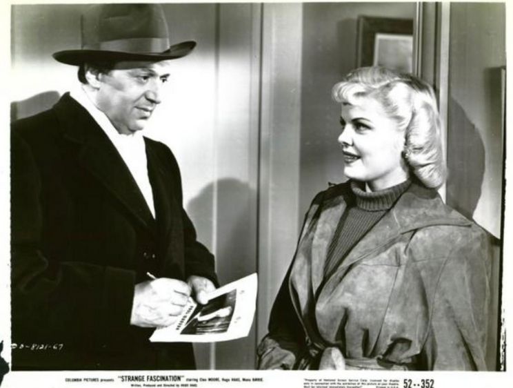 Cleo Moore