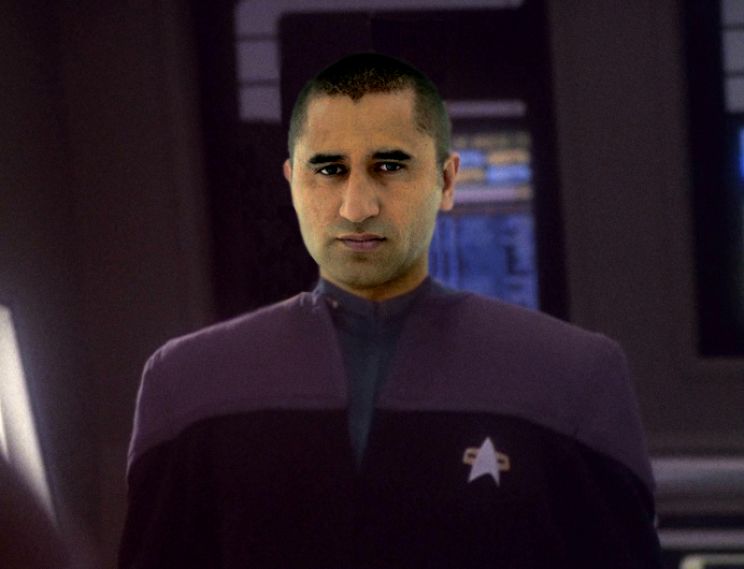 Cliff Curtis