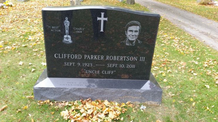 Cliff Robertson