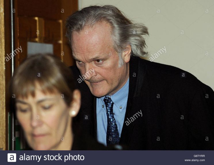 Clive Mantle