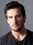 Clive Standen