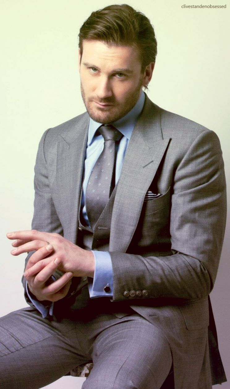 Clive Standen